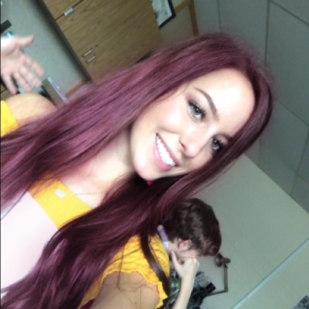 Meet your Posher, Kinzie